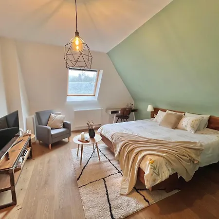 Bed & Breakfast Mes Caprices Mosan Bord De Meuse