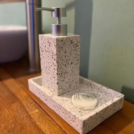 ベッド・アンド・ブレックファスト Mes Caprices Mosan Bord De Meuse 4*